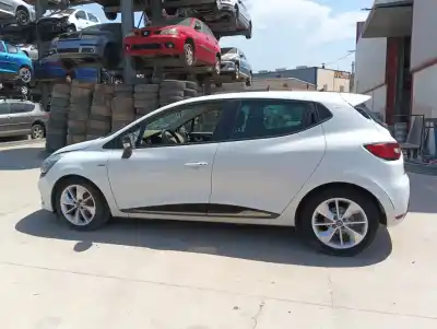 Veículo de Sucata renault clio iv (bh_) 0.9 tce 90 do ano 2018 alimentado h4b408