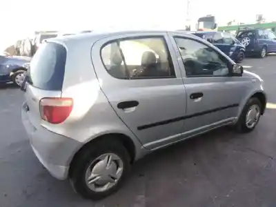 Veículo de Sucata toyota yaris (_p1_) 1.0 (scp10_) do ano 1999 alimentado 1sz-fe