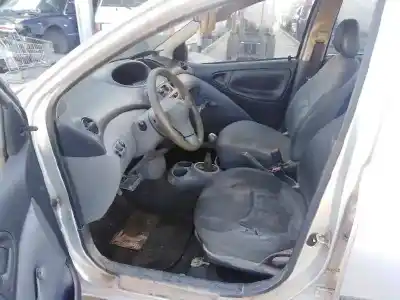 Veículo de Sucata toyota yaris (_p1_) 1.0 (scp10_) do ano 1999 alimentado 1sz-fe