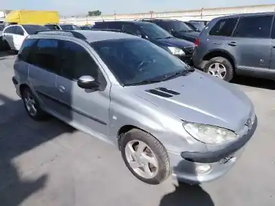 Scrapping Vehicle PEUGEOT 206 BERLINA 1.6 16V CAT of the year 2002 powered NFU