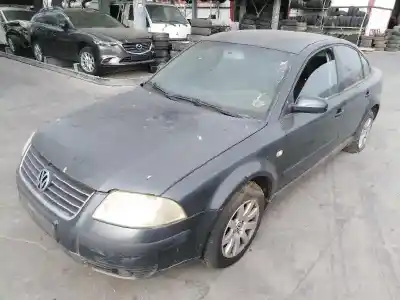 Veículo de Sucata volkswagen passat b5.5 (3b3) 1.8 t 20v do ano 2003 alimentado awx