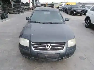 Veículo de Sucata volkswagen passat b5.5 (3b3) 1.8 t 20v do ano 2003 alimentado awx