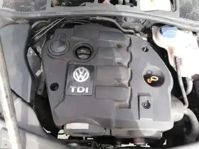 Veículo de Sucata volkswagen passat b5.5 (3b3) 1.8 t 20v do ano 2003 alimentado awx
