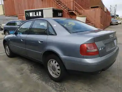 Verschrottungsfahrzeug audi a4 b5 (8d2) 1.8 des jahres 2000 angetrieben apt