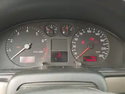 Verschrottungsfahrzeug audi a4 b5 (8d2) 1.8 des jahres 2000 angetrieben apt