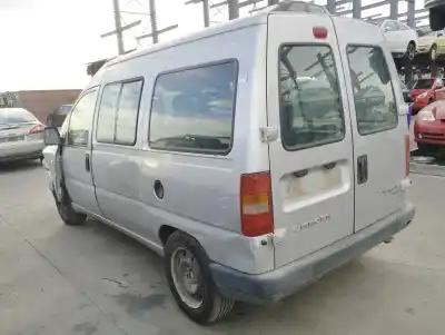 Vehicul casat citroen jumpy 2.0 hdi cat (rhx / dw10bted) al anului 2003 alimentat rhx