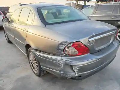 Sloopvoertuig jaguar x-type 2.0 diesel cat van het jaar 2006 aangedreven 6g