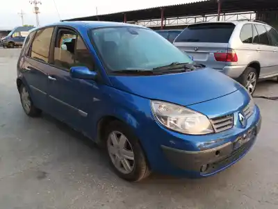 Vehicul casat RENAULT SCENIC II  al anului 2004 alimentat F9Q812