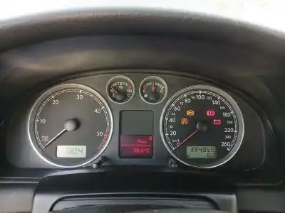 Veículo de Sucata volkswagen passat b5.5 (3b3) 1.9 tdi do ano 2002 alimentado avf