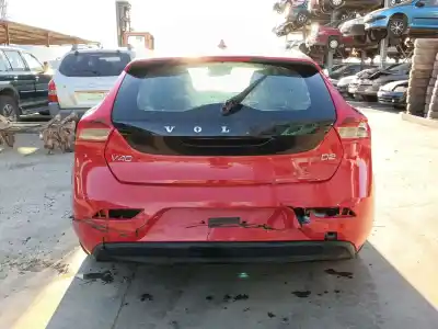 Veículo de Sucata volvo v40 fastback (525) d2 do ano 2012 alimentado d4162t