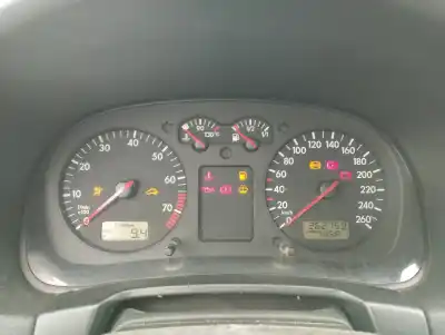 Scrapping Vehicle volkswagen golf iv (1j1) 1.6 of the year 1998 powered akl