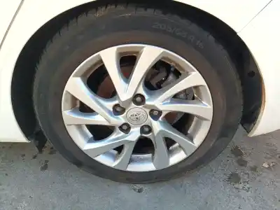 Scrapping Vehicle toyota auris (_e18_) 1.2 (nre185_) of the year 2017 powered 8nr