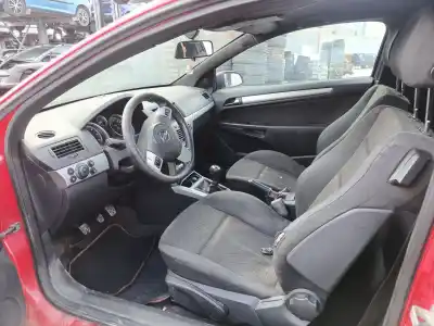 Veicolo di demolizione opel astra h gtc (a04) 1.7 cdti (l08) dell'anno 2007 alimentato z17dth