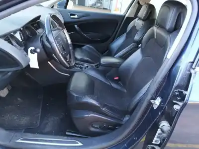 Veículo de Sucata citroen c5 iii (rd_) 2.7 hdi do ano 2009 alimentado uhz