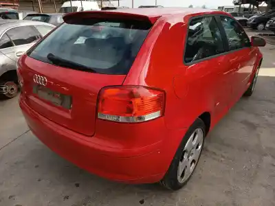 Veículo de Sucata audi a3 sportback (8pa) 1.6 fsi do ano 2007 alimentado blf