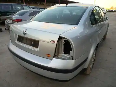 Veículo de Sucata volkswagen passat b5.5 (3b3) 1.9 tdi do ano 2001 alimentado avf