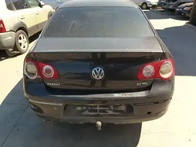 Scrapping Vehicle VOLKSWAGEN PASSAT B6 (3C2) 2.0 TDI 16V of the year 2006 powered BKP