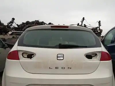 Scrapping Vehicle SEAT LEON (1P1)  of the year 2010 powered CAXC