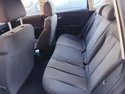 Veículo de Sucata seat leon (1p1) 1.6 tdi do ano 2011 alimentado cayb