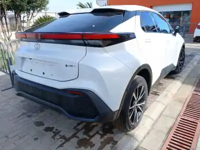 Veículo de Sucata toyota ch-r (_x2_ _h2_) hybrid (zyx20) do ano 2024 alimentado 2zr