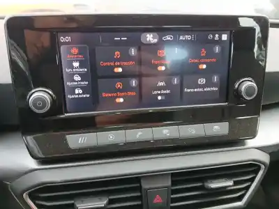 Veículo de Sucata seat leon sportstourer (kl8) 1.0 tsi do ano 2022 alimentado dlaa