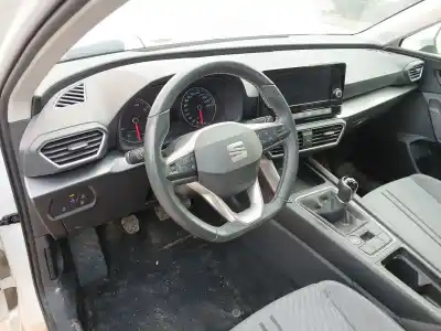 Veículo de Sucata seat leon sportstourer (kl8) 1.0 tsi do ano 2022 alimentado dlaa