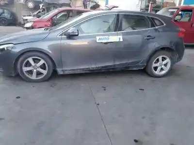 Veículo de Sucata volvo v40 1.6 diesel cat do ano 2013 alimentado d4162t