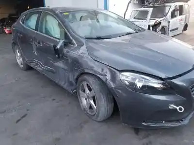 Veículo de Sucata volvo v40 1.6 diesel cat do ano 2013 alimentado d4162t