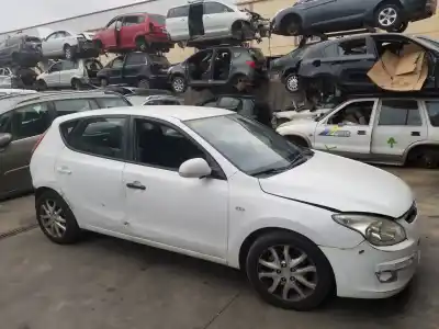 Veicolo di demolizione hyundai i30 classic dell'anno 2007 alimentato d4fb