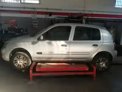 Здавання транспортного засобу renault clio ii fase ii (b/cb0) authentique року 2005 потужний k9k704