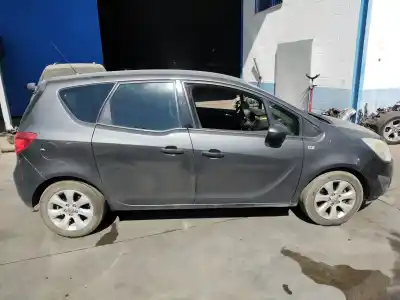 Veículo de Sucata opel meriva b 1.4 16v cat (a 14 xer / ldd) do ano 2011 alimentado a14xer