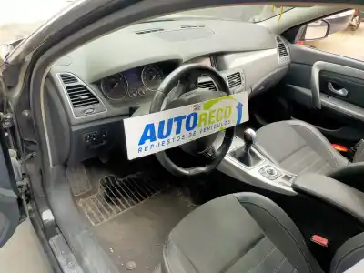 Veículo de Sucata renault laguna iii celsium do ano 2011 alimentado m9r814