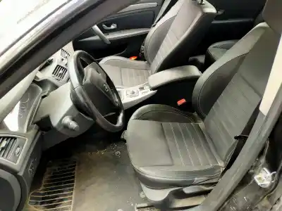 Veículo de Sucata renault laguna iii celsium do ano 2011 alimentado m9r814