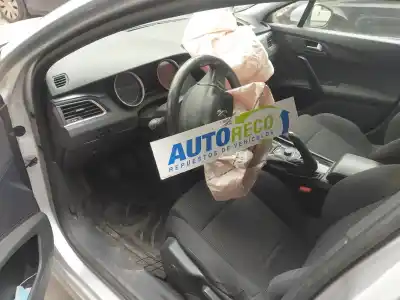 Veículo de Sucata peugeot 508 access do ano 2013 alimentado 9hd