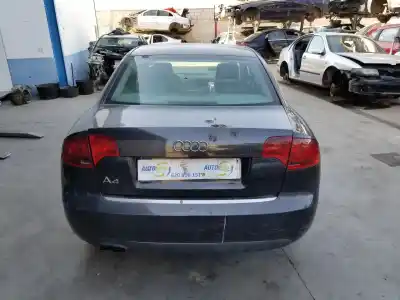Veículo de Sucata audi a4 berlina (8e) 1.9 tdi do ano 2006 alimentado brb