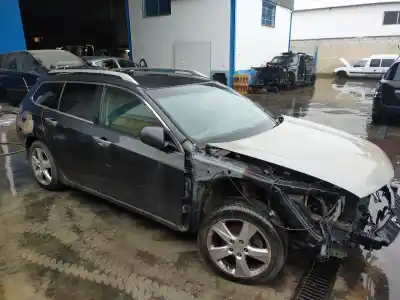 Veículo de Sucata honda accord tourer (cw) luxury do ano 2012 alimentado n22b1