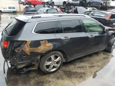 Veículo de Sucata honda accord tourer (cw) luxury do ano 2012 alimentado n22b1