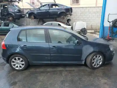 Veículo de Sucata volkswagen                                         golf v berlina (1k1)                                                                                                                                                                                                                                       2.0 tdi                                                                                                                                                                                                                                                    do ano 2006 alimentado bkd