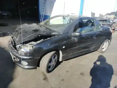 Veicolo di demolizione peugeot 206 cc cc dell'anno 2004 alimentato nfutu5jp4