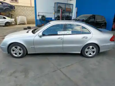 Veículo de Sucata mercedes-benz clase e (w211) berlina e 270 cdi (211.016) do ano 2005 alimentado 647961