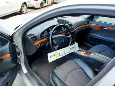 Veículo de Sucata mercedes-benz clase e (w211) berlina e 270 cdi (211.016) do ano 2005 alimentado 647961