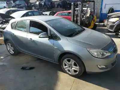 Veículo de Sucata opel astra j lim. essentia do ano 2011 alimentado a14xer