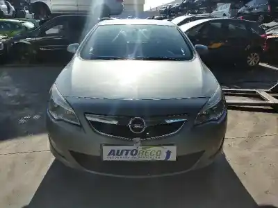 Veículo de Sucata opel astra j lim. essentia do ano 2011 alimentado a14xer