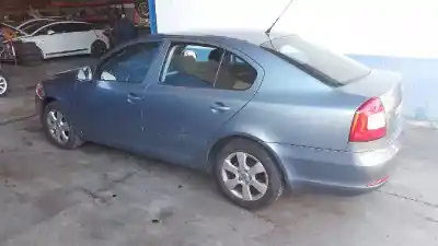 Veículo de Sucata skoda octavia berlina (1z3) 1.6 tdi dpf do ano 2010 alimentado cayc