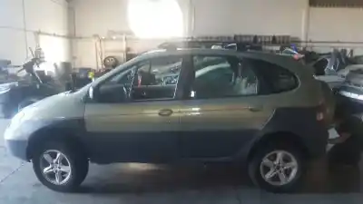 Scrapping Vehicle renault scenic rx4 (ja0) 1.9 dci salomon of the year 2001 powered f9q740