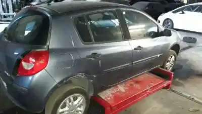 Veículo de Sucata renault clio iii 20 aniversario do ano 2006 alimentado k9k766