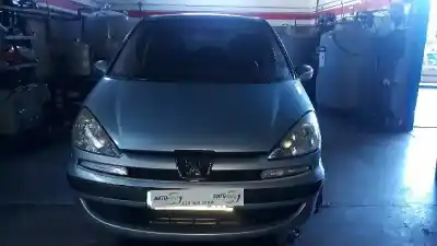 Здавання транспортного засобу PEUGEOT 807 ST Pack року 2004 потужний 4HW