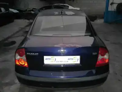 Veículo de Sucata volkswagen passat berlina (3b3) edition do ano 2002 alimentado alt