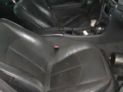 Veículo de Sucata mercedes-benz clase e (w211) berlina e 320 cdi (211.026) do ano 2003 alimentado 648961