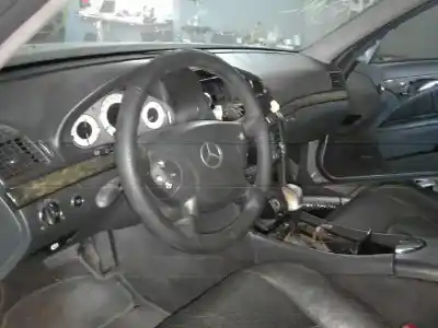 Veículo de Sucata mercedes-benz clase e (w211) berlina e 320 cdi (211.026) do ano 2003 alimentado 648961